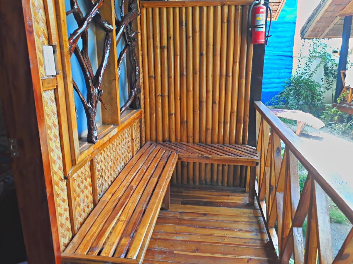Castaway Native Huts Apartment Сан Висенте Екстериор снимка