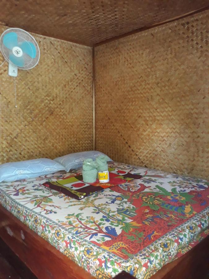 Castaway Native Huts Apartment Сан Висенте Екстериор снимка